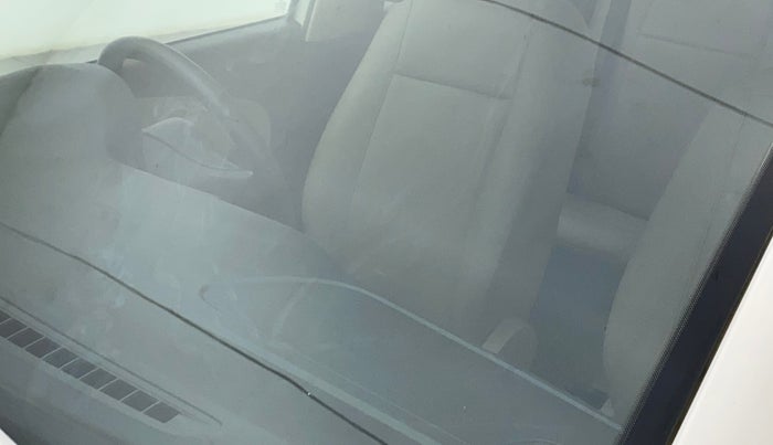 2011 Volkswagen Polo COMFORTLINE 1.2L PETROL, Petrol, Manual, 75,080 km, Front windshield - Minor spot on windshield