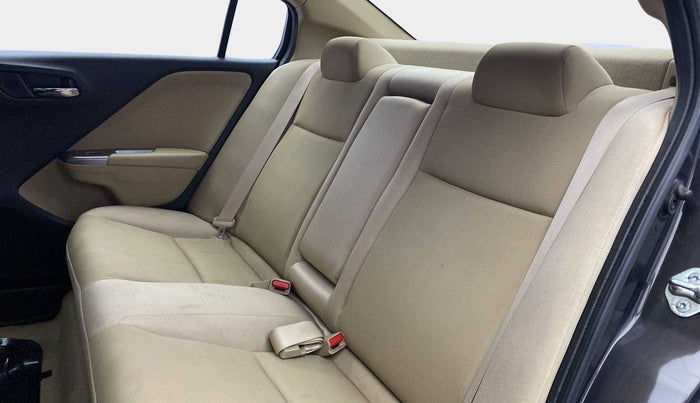 2014 Honda City 1.5L I-DTEC V, Diesel, Manual, 69,875 km, Right Side Rear Door Cabin
