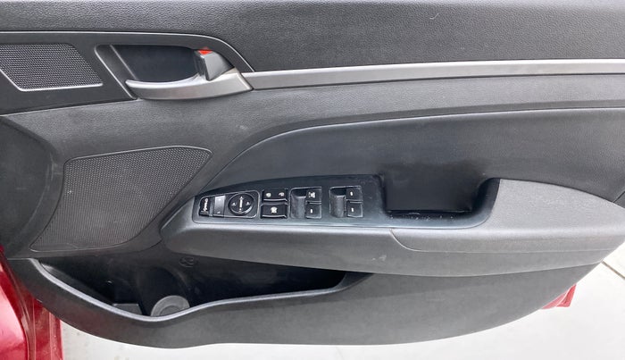2017 Hyundai New Elantra 2.0 SX(O) AT PETROL, Petrol, Automatic, 51,916 km, Driver Side Door Panels Control