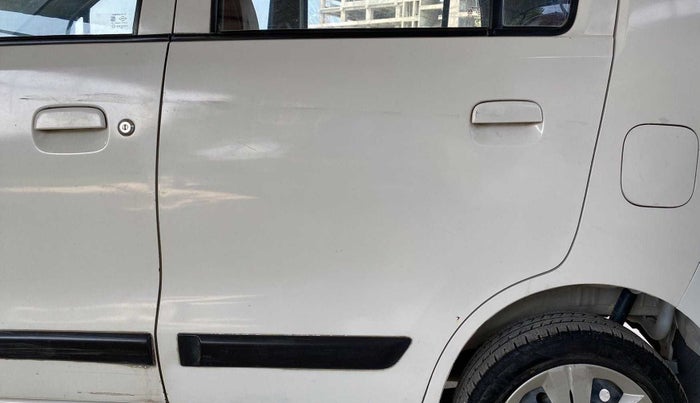 2014 Maruti Wagon R 1.0 VXI, Petrol, Manual, 1,06,234 km, Rear left door - Slightly dented
