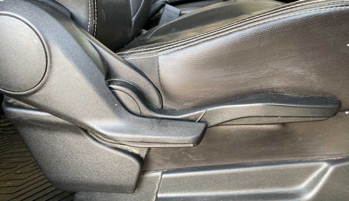 2019 Maruti XL6 ALPHA MT, Petrol, Manual, 75,071 km, Driver Side Adjustment Panel