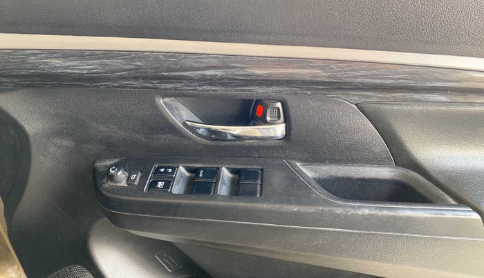 2019 Maruti XL6 ALPHA MT, Petrol, Manual, 75,071 km, Driver Side Door Panels Control