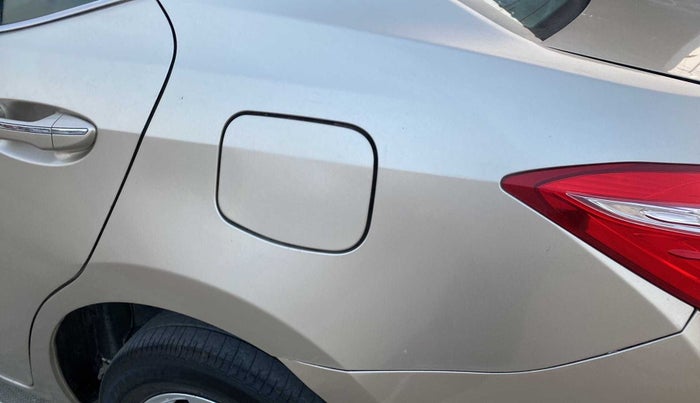2014 Toyota Corolla Altis G CVT PETROL, Petrol, Automatic, 82,842 km, Left quarter panel - Minor scratches