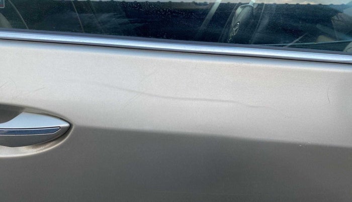 2014 Toyota Corolla Altis G CVT PETROL, Petrol, Automatic, 82,842 km, Driver-side door - Minor scratches