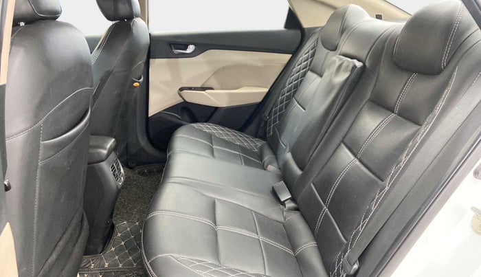 2019 Hyundai Verna 1.6 VTVT SX, Petrol, Manual, 42,303 km, Right Side Rear Door Cabin