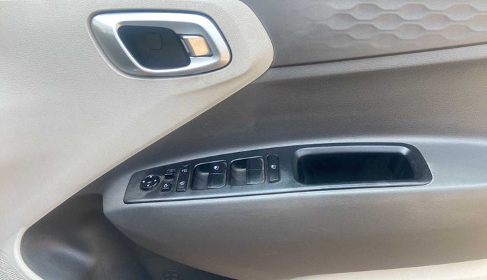 2019 Hyundai GRAND I10 NIOS SPORTZ AMT 1.2 KAPPA VTVT, Petrol, Automatic, 27,501 km, Driver Side Door Panels Control