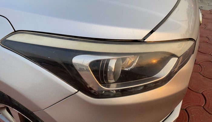 2016 Hyundai Elite i20 ASTA 1.2, Petrol, Manual, 52,988 km, Right headlight - Faded