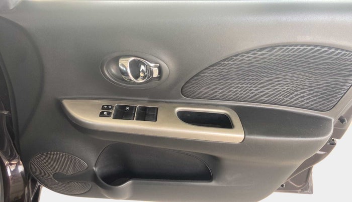 2016 Nissan Micra XV CVT, Petrol, Automatic, 38,216 km, Driver Side Door Panels Control