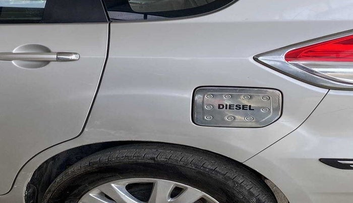 2018 Maruti Ertiga ZDI+ 1.3, Diesel, Manual, 43,814 km, Left quarter panel - Minor scratches