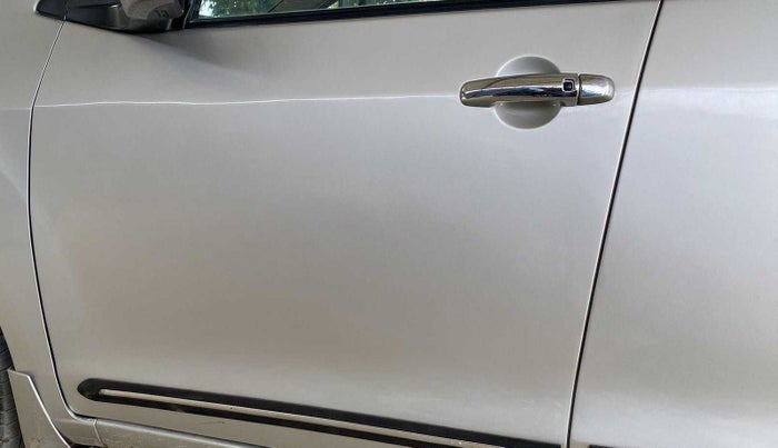 2018 Maruti Ertiga ZDI+ 1.3, Diesel, Manual, 43,814 km, Front passenger door - Minor scratches
