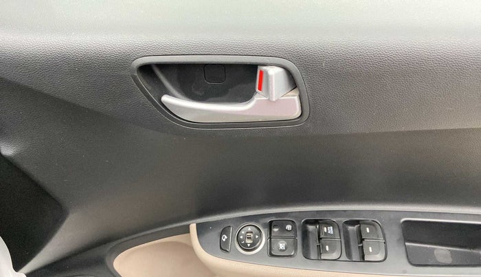 2018 Hyundai Grand i10 SPORTZ (O) AT 1.2 KAPPA VTVT, Petrol, Automatic, 28,334 km, Driver Side Door Panels Control