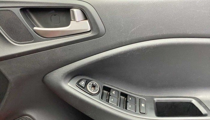 2016 Hyundai i20 Active 1.2 S, Petrol, Manual, 43,754 km, Driver Side Door Panels Control