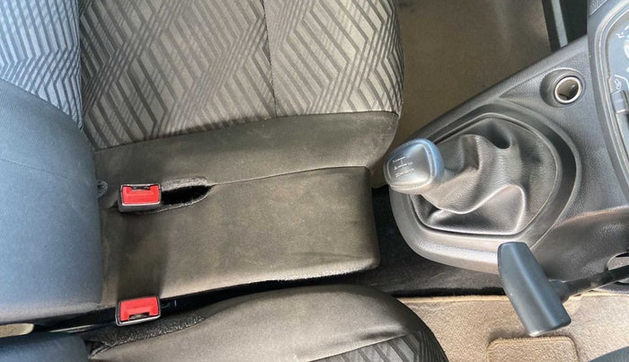 2018 Datsun Go T, Petrol, Manual, 16,796 km, Gear Lever
