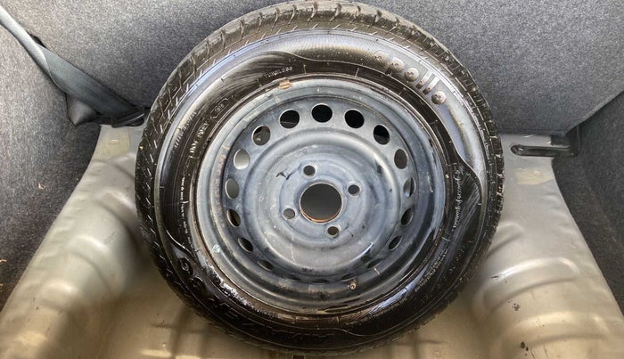 2018 Datsun Go T, Petrol, Manual, 16,796 km, Dicky (Boot door) - Tool missing