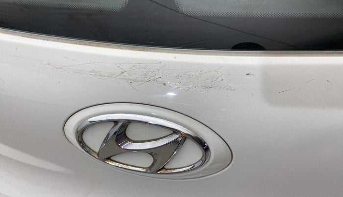 2017 Hyundai Grand i10 SPORTZ (O) 1.2 KAPPA VTVT, Petrol, Manual, 27,400 km, Dicky (Boot door) - Minor scratches