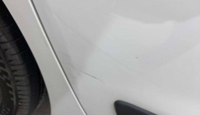 2017 Hyundai Grand i10 SPORTZ (O) 1.2 KAPPA VTVT, Petrol, Manual, 27,400 km, Right rear door - Minor scratches