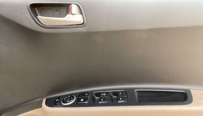 2013 Hyundai Grand i10 SPORTZ 1.2 KAPPA VTVT, Petrol, Manual, 65,081 km, Driver Side Door Panels Control
