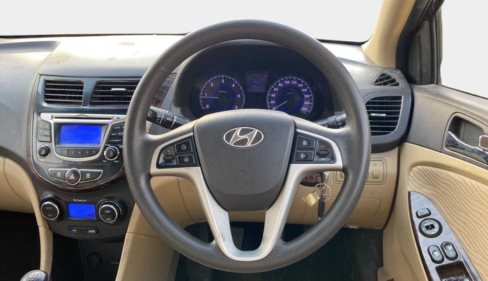 2013 Hyundai Verna FLUIDIC 1.6 CRDI SX, Diesel, Manual, 66,988 km, Steering Wheel Close Up