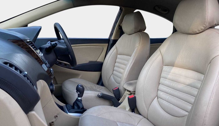 2013 Hyundai Verna FLUIDIC 1.6 CRDI SX, Diesel, Manual, 66,988 km, Right Side Front Door Cabin