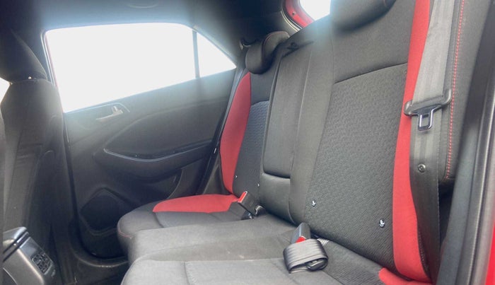 2019 Hyundai i20 Active 1.2 SX, Petrol, Manual, 22,571 km, Right Side Rear Door Cabin
