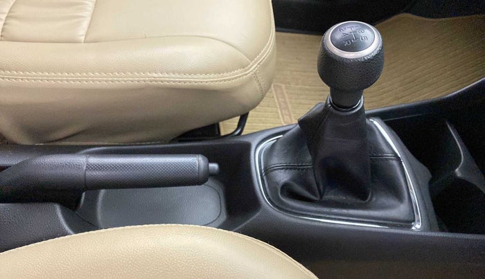 2022 Honda Amaze 1.2L I-VTEC VX, Petrol, Manual, 13,380 km, Gear Lever