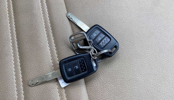 2018 Honda Jazz 1.2L I-VTEC V CVT, Petrol, Automatic, 31,030 km, Lock system - Remote key not functional