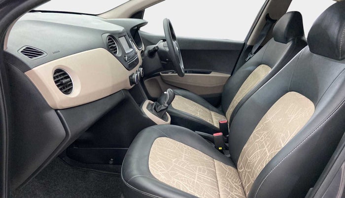 2019 Hyundai Grand i10 MAGNA AT 1.2 KAPPA VTVT, Petrol, Automatic, 15,444 km, Right Side Front Door Cabin
