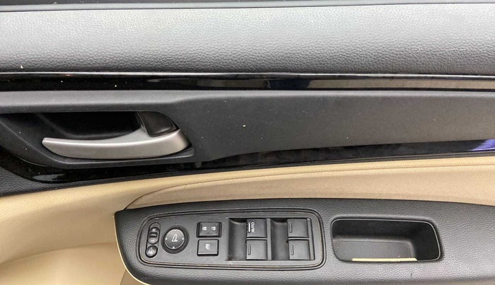 2020 Honda Amaze 1.2L I-VTEC S, Petrol, Manual, 52,036 km, Driver Side Door Panels Control