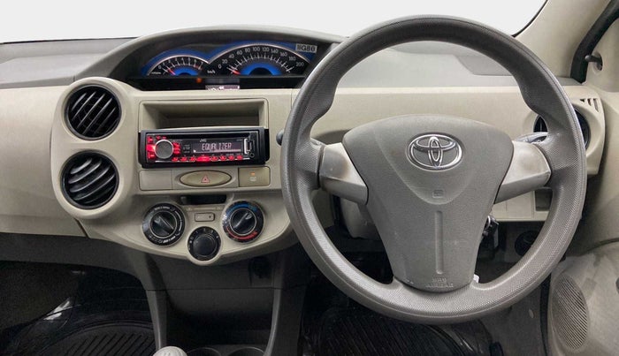 2016 Toyota Etios Liva G, Petrol, Manual, 19,815 km, Steering Wheel Close Up