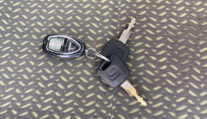 2017 Datsun Redi Go S, Petrol, Manual, 57,092 km, Key Close Up