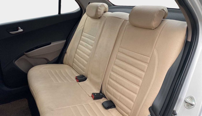 2015 Hyundai Xcent S 1.2, Petrol, Manual, 60,229 km, Right Side Rear Door Cabin