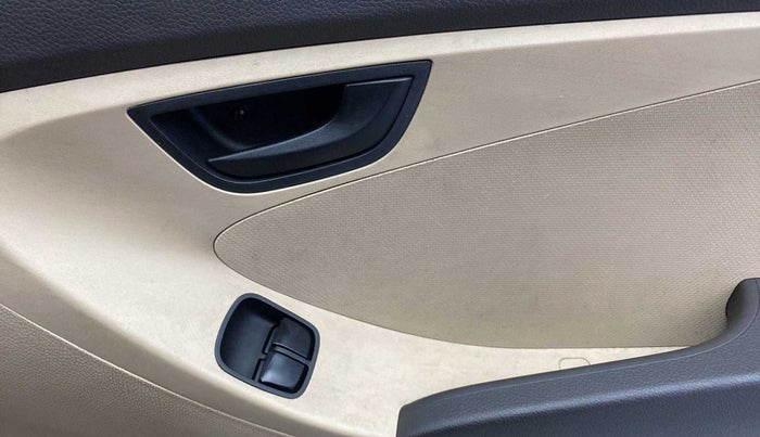 2018 Hyundai Eon ERA +, Petrol, Manual, 10,376 km, Driver Side Door Panels Control