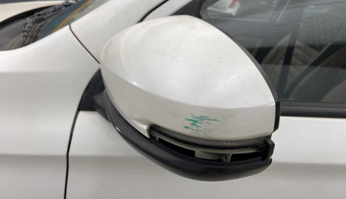 2019 Honda Amaze 1.2L I-VTEC S, Petrol, Manual, 60,688 km, Left rear-view mirror - Cover has minor damage