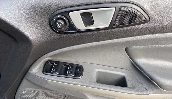 2017 Ford Ecosport TITANIUM + 1.5L DIESEL, Diesel, Manual, 99,266 km, Driver Side Door Panels Control