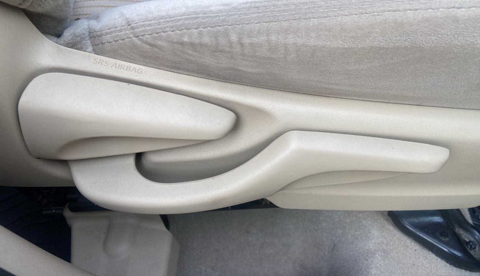 2019 Toyota YARIS G MT, Petrol, Manual, 42,324 km, Driver Side Adjustment Panel