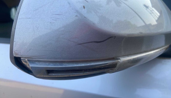 2018 Hyundai Grand i10 SPORTZ 1.2 KAPPA VTVT, Petrol, Manual, 43,237 km, Right rear-view mirror - Minor scratches