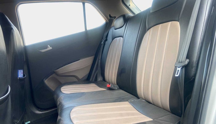 2018 Hyundai Grand i10 SPORTZ 1.2 KAPPA VTVT, Petrol, Manual, 43,237 km, Right Side Rear Door Cabin