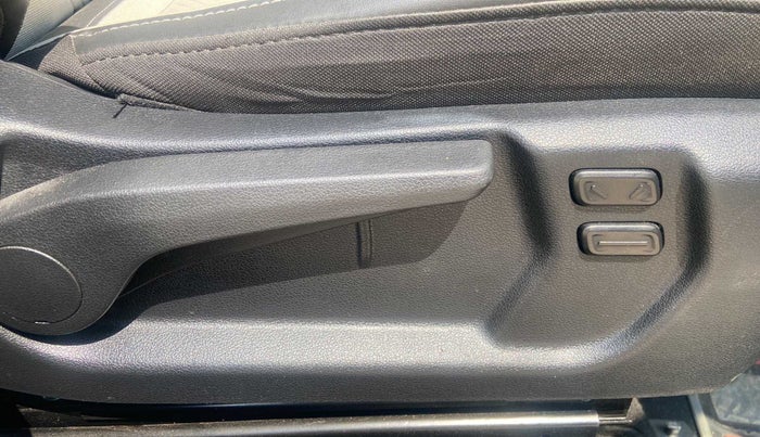 2023 Hyundai VENUE SX 1.0 (O) TURBO IMT, Petrol, Manual, 6,278 km, Driver Side Adjustment Panel