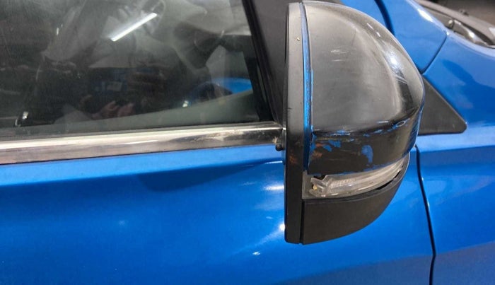 2019 Tata Tiago XZ PLUS DUAL TONE PETROL, Petrol, Manual, 57,823 km, Right rear-view mirror - Indicator light has minor damage