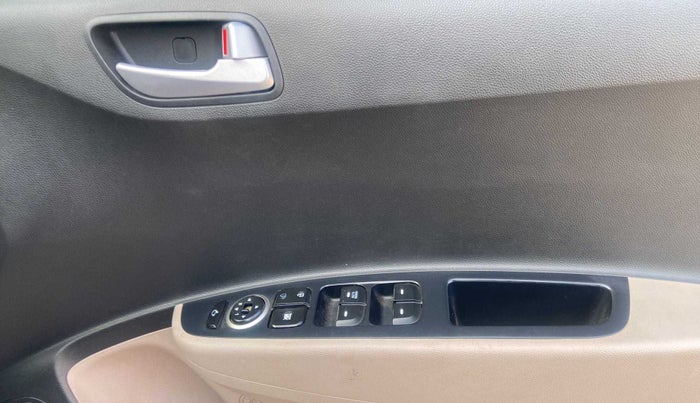 2017 Hyundai Grand i10 ASTA 1.2 KAPPA VTVT, Petrol, Manual, 60,183 km, Driver Side Door Panels Control