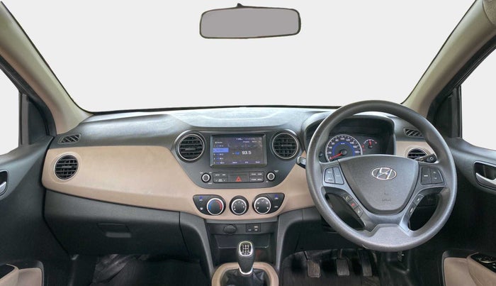 2017 Hyundai Grand i10 SPORTZ (O) 1.2 KAPPA VTVT, Petrol, Manual, 19,137 km, Dashboard