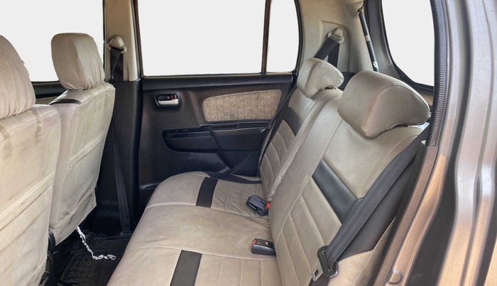2017 Maruti Wagon R 1.0 VXI, Petrol, Manual, 69,654 km, Right Side Rear Door Cabin