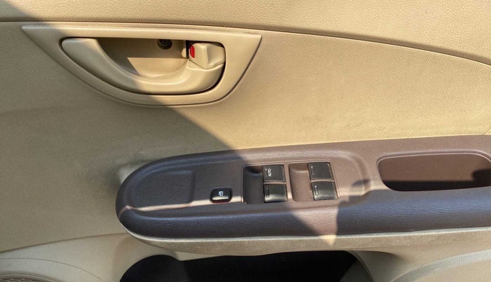 2012 Honda Brio S MT, Petrol, Manual, 55,087 km, Driver Side Door Panels Control