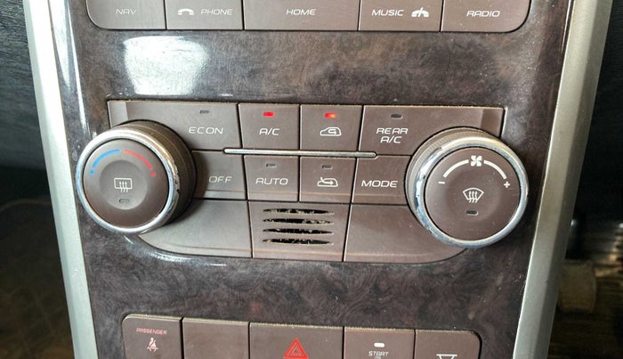 2012 Mahindra XUV500 W8, Diesel, Manual, 47,820 km, AC Unit - Car heater not working