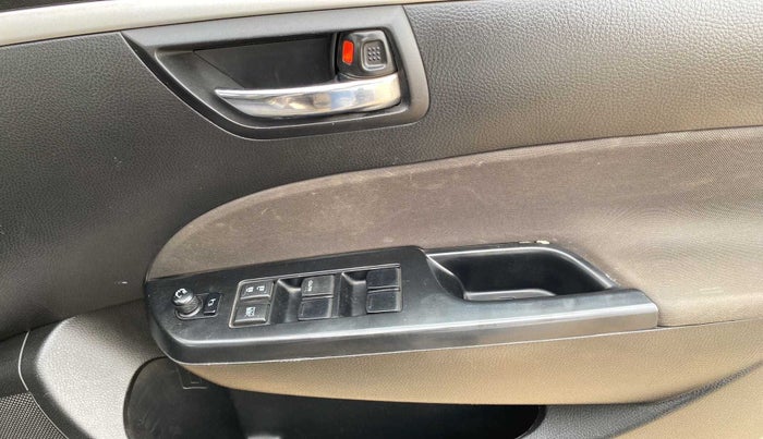 2016 Maruti Swift VXI, Petrol, Manual, 49,559 km, Driver Side Door Panels Control