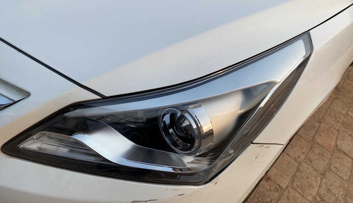 2016 Hyundai Verna FLUIDIC 4S 1.6 VTVT SX, Petrol, Manual, 54,877 km, Left headlight - Minor scratches