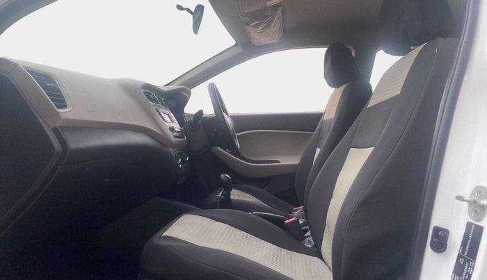 2019 Hyundai Elite i20 MAGNA PLUS 1.2, Petrol, Manual, 18,897 km, Right Side Front Door Cabin