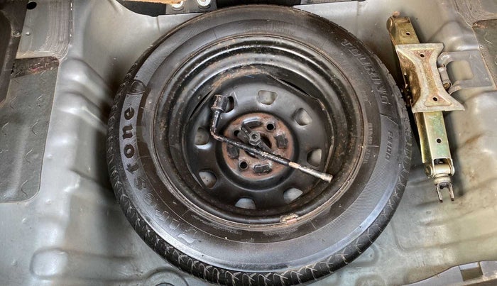 2012 Hyundai Santro Xing GLS, Petrol, Manual, 93,815 km, Dicky (Boot door) - Tool missing