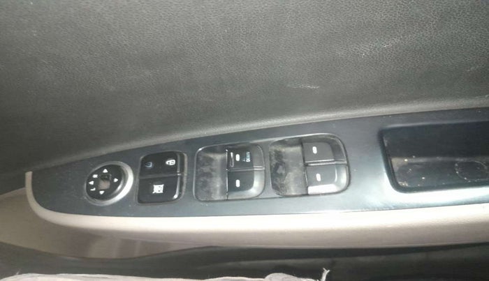 2016 Hyundai Grand i10 MAGNA 1.2 KAPPA VTVT, Petrol, Manual, 64,023 km, Right front window switch / handle - Child Lock not working for windows