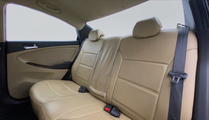 2014 Hyundai Verna FLUIDIC 1.6 VTVT SX AT, Petrol, Automatic, 36,649 km, Right Side Rear Door Cabin